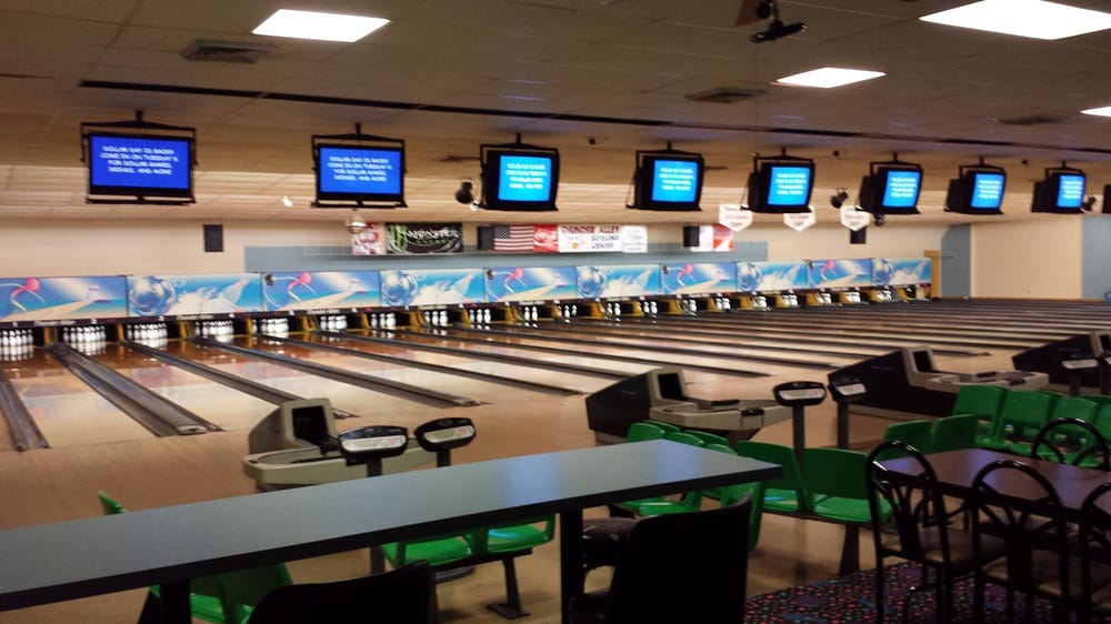 Thunder Alley Bowling 104 Mall Rd, Covington, VA, United States