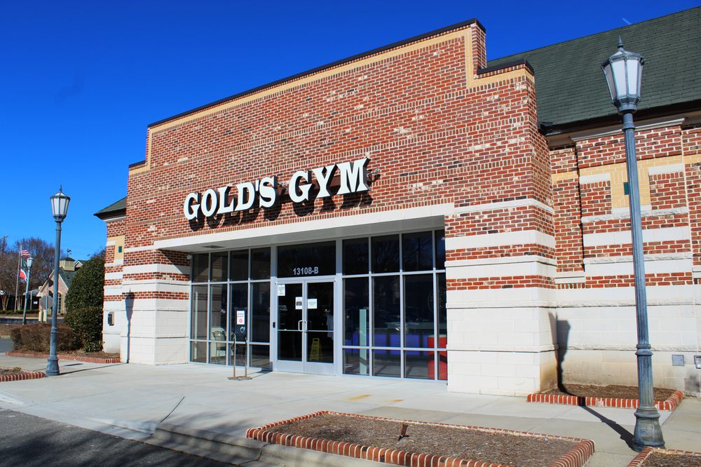 Gold's Gym - Huntersville