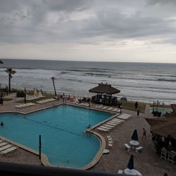 Hawaiian Inn 82 Photos 43 Reviews Hotels 2301 S Atlantic Ave Photo Of Hawaiian Inn Daytona Beach Fl United States Beautiful Pool