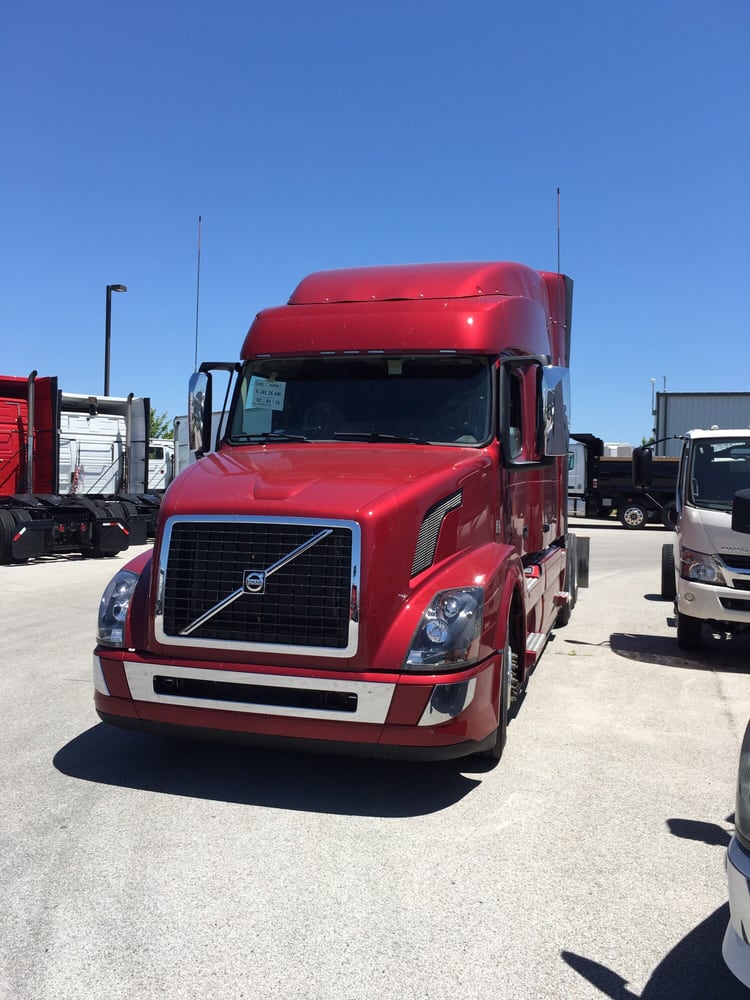 Volvo Trucks of Omaha Commercial Truck Dealers 11351 S 153rd St