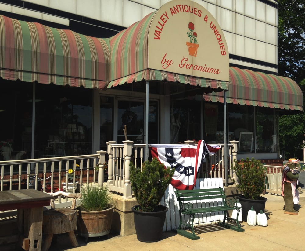Valley Antiques & Uniques