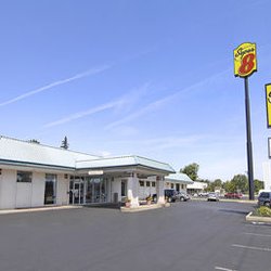 Super 8 By Wyndham Elyria Hotels 910 Lorain Blvd Oh Photo Of Super 8 By Wyndham Elyria Oh United States