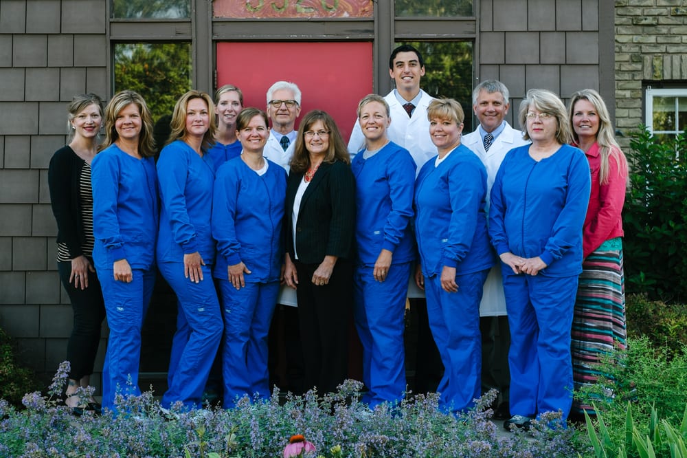 image of business Robbinsdale Dentalcare