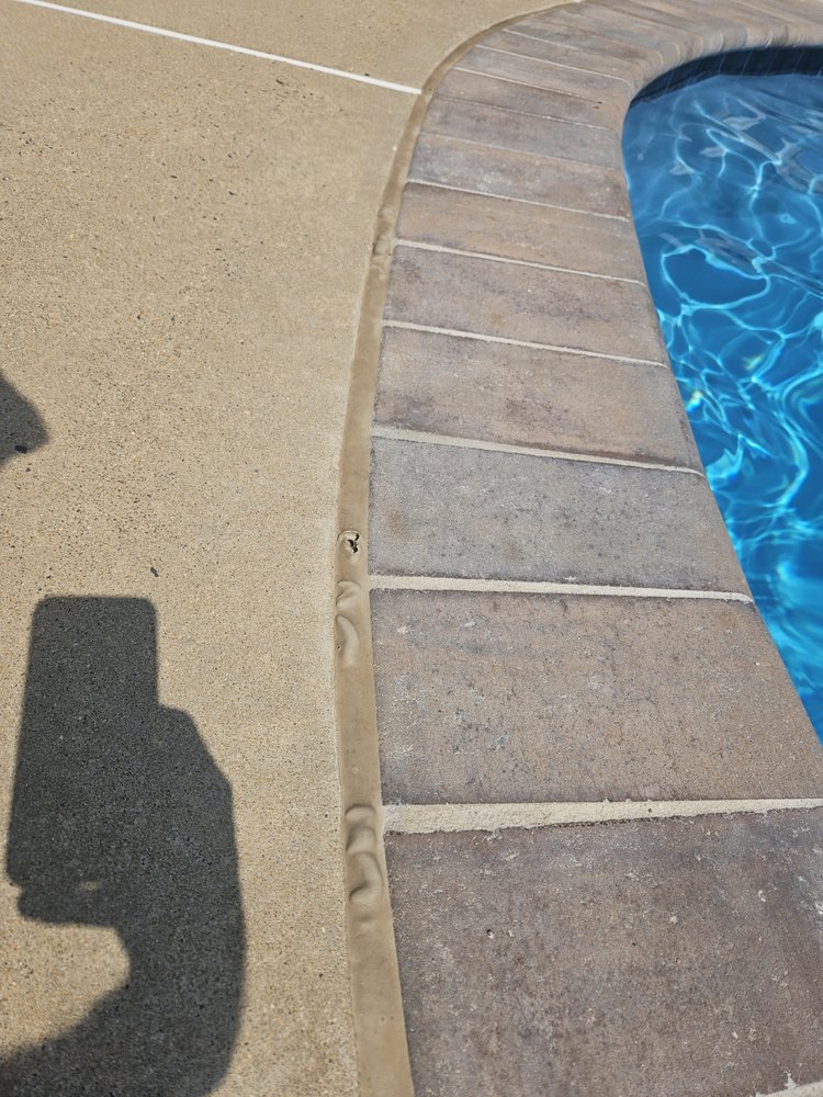 Montano Tile & Coping