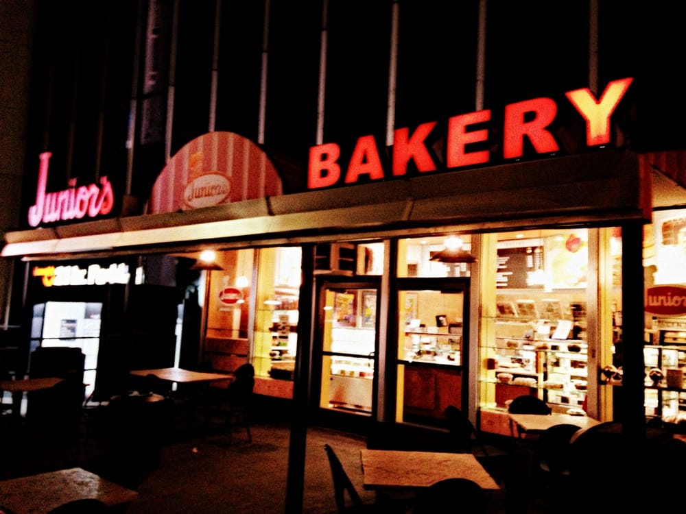 Juniors Bakery CLOSED 28 Photos & 32 Reviews Bakeries 42nd St