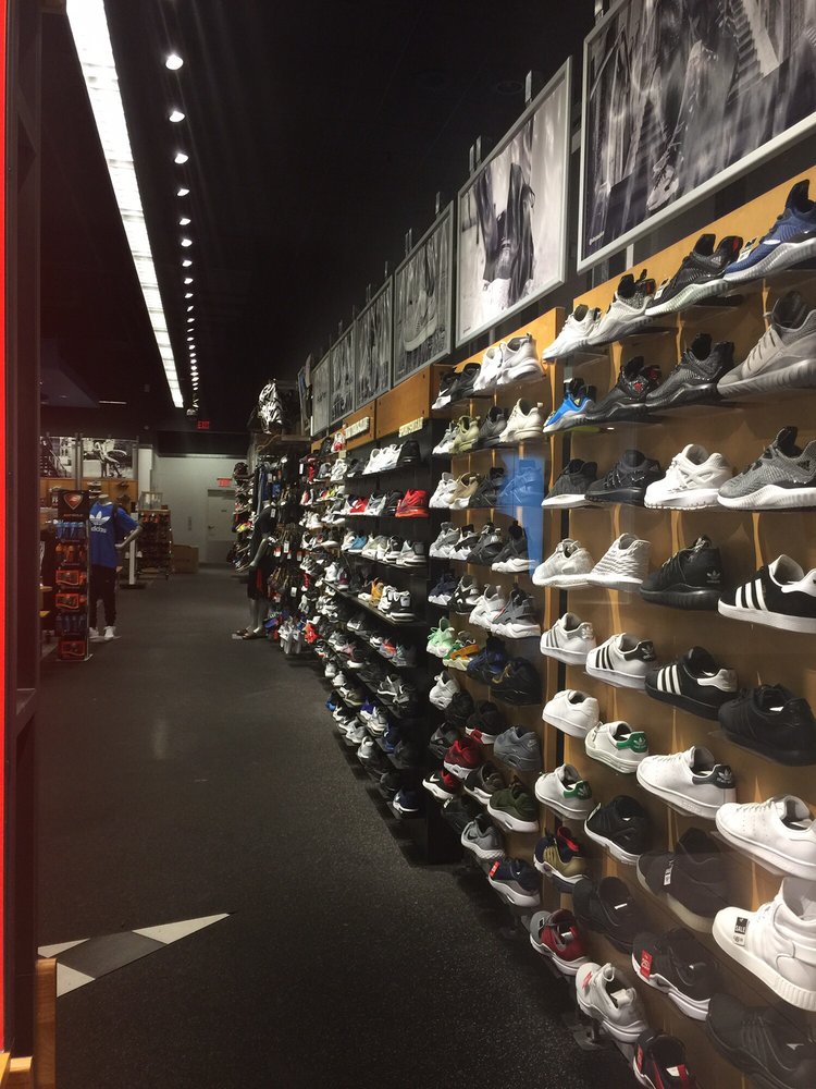 Finish Line Shoe Stores 1700 W International Speedway