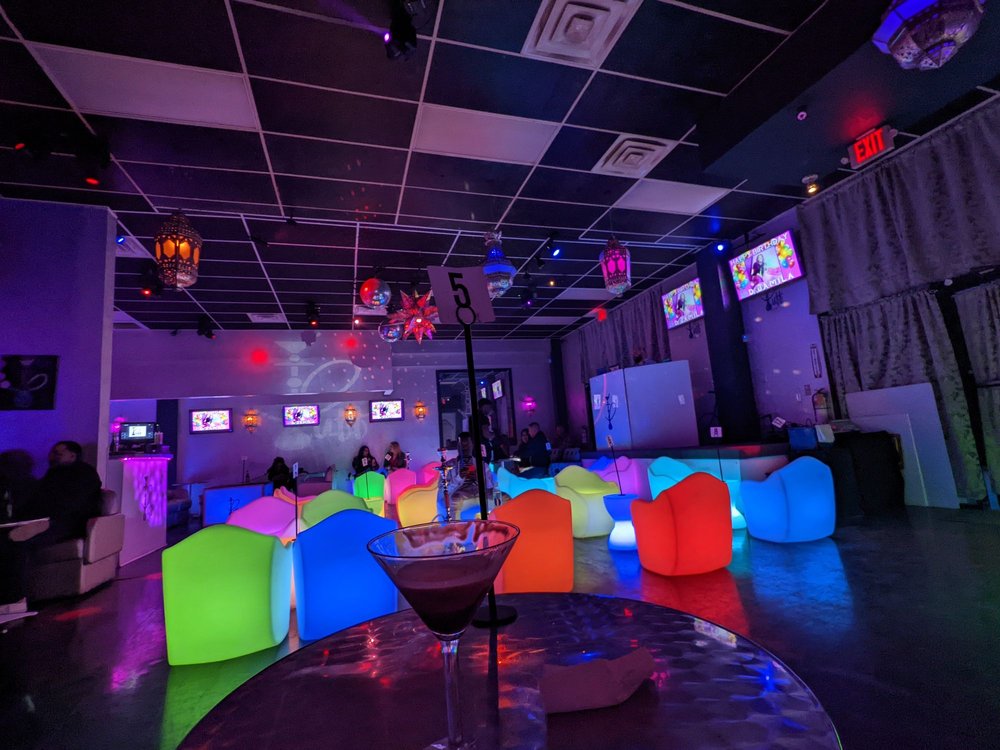 Puff Social Hookah & Cocktail Lounge