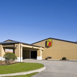 Super 8 By Wyndham Charleston Mo Hotels 310 South Story St Photo Of Super 8 By Wyndham Charleston Mo United States