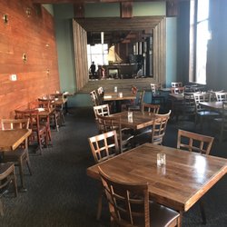 Pier 106 Seafood Tavern Order Food Online 53 Photos 94 Reviews Photo Of Pier 106 Seafood Tavern Milwaukee Wi United States Dining Room
