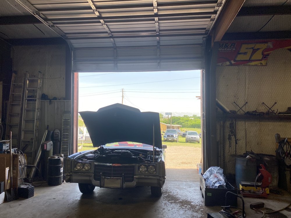 M & R Motors