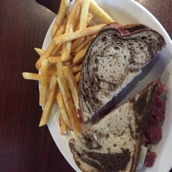 Pelican Harry’s Bar & Grill - 15 Photos & 32 Reviews - Sports Bars