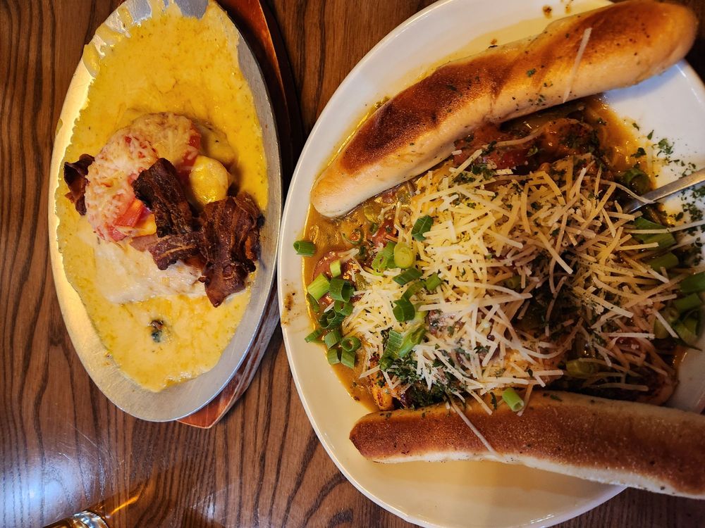 The Goose Eatery & Hangout