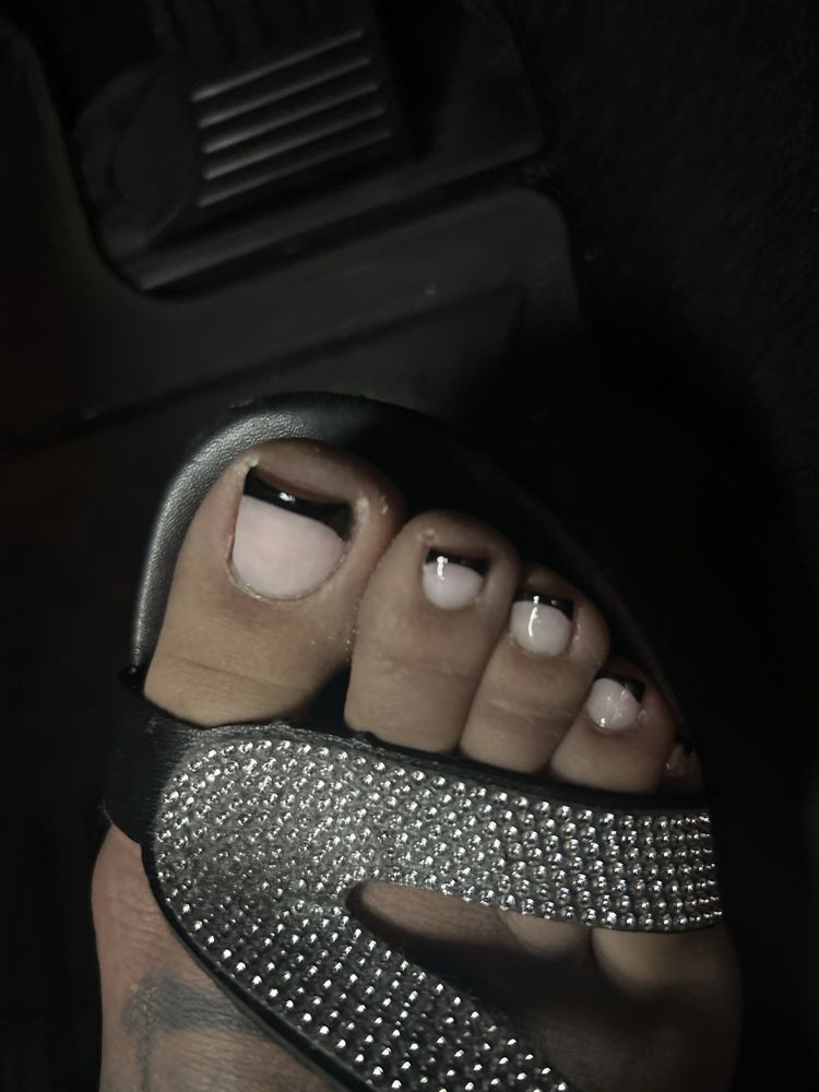 The Nail Lounge Spa Image