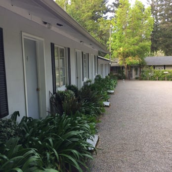 Stonegate Villas 31 Reviews Hotels 65260 Drive Thru Tree Rd Photo Of Stonegate Villas Leggett Ca United States Outside Is Clean And