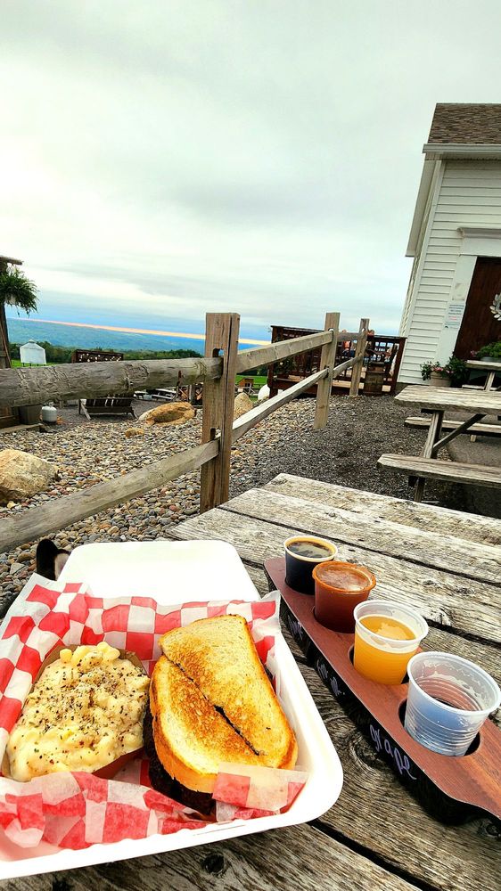 Heritage Hill Brewhouse & Kitchen