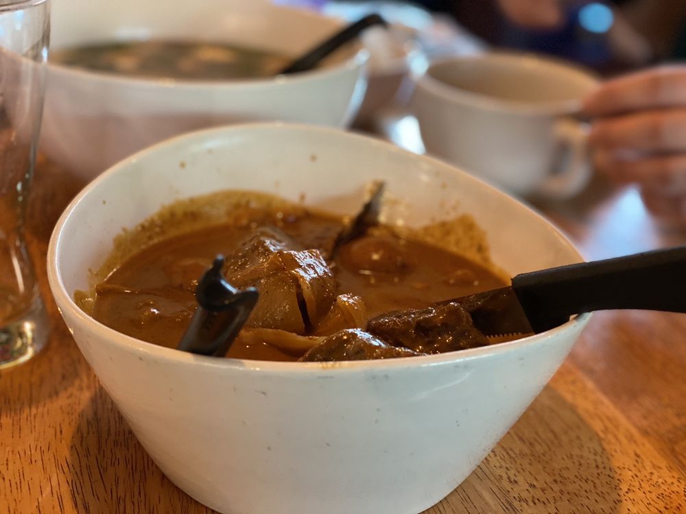 Sap's Ver Fine Thai Cuisine