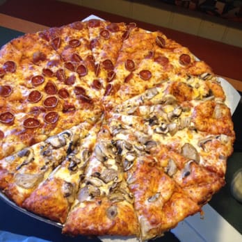 Round Table Pizza 42 Photos 82 Reviews 46600 Mission Photo Of Round Table Pizza Fremont Ca United States What A Sad