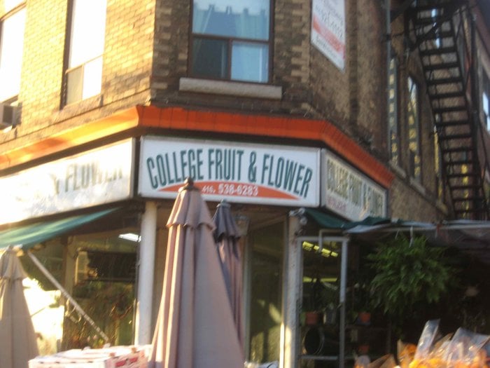 College Fruit Market