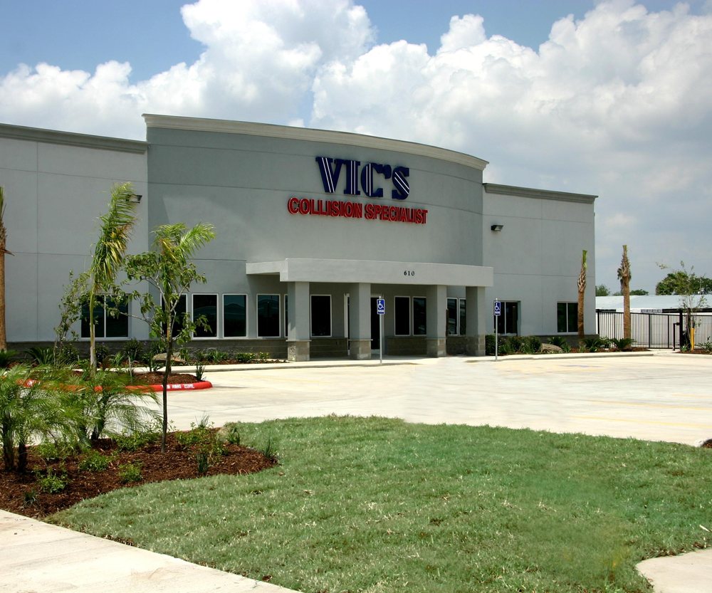 Vic's Auto Rebuilders