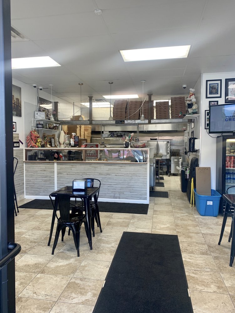 Favillas New York Pizza