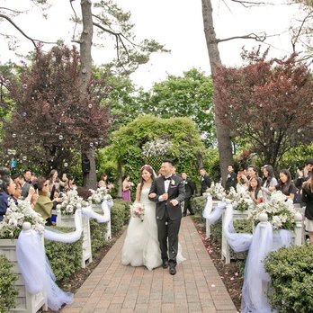 Westbury Manor 236 Photos 115 Reviews Italian 1100 Jericho Photo Of Westbury Manor Ny United States Beautiful Outdoor Ceremony