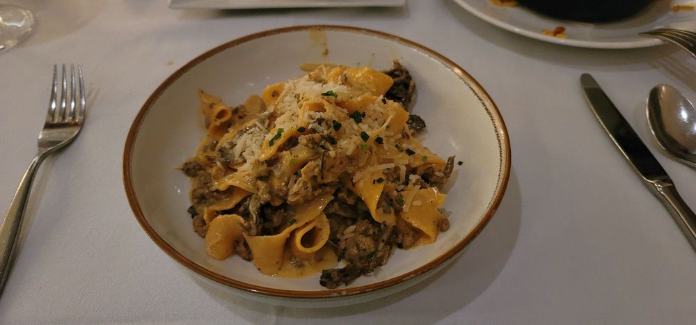 Salum Restaurant