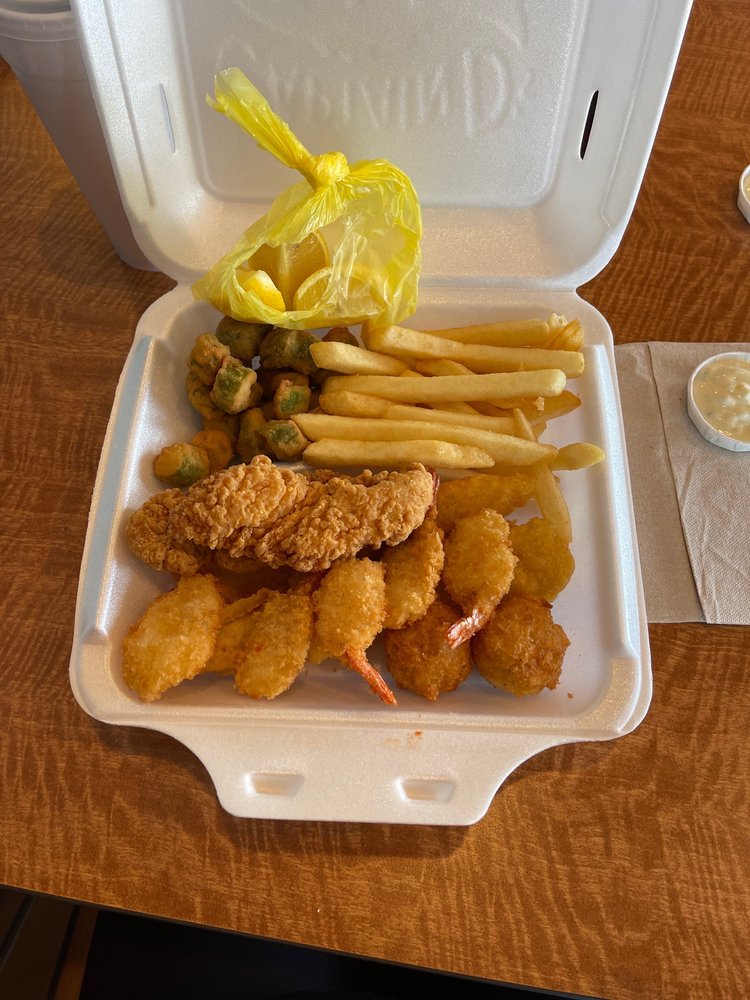 Captain D's