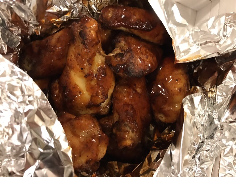 Papa John S 26 Photos 38 Reviews 9989 Folsom Double Chocolate Chip Photo Of Papa John S Sacramento Ca United States Honey Chipotle Wings