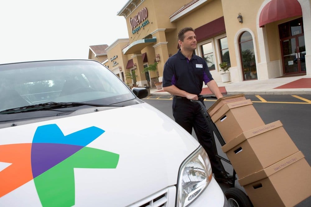 FedEx Office Print & Ship Center Photo