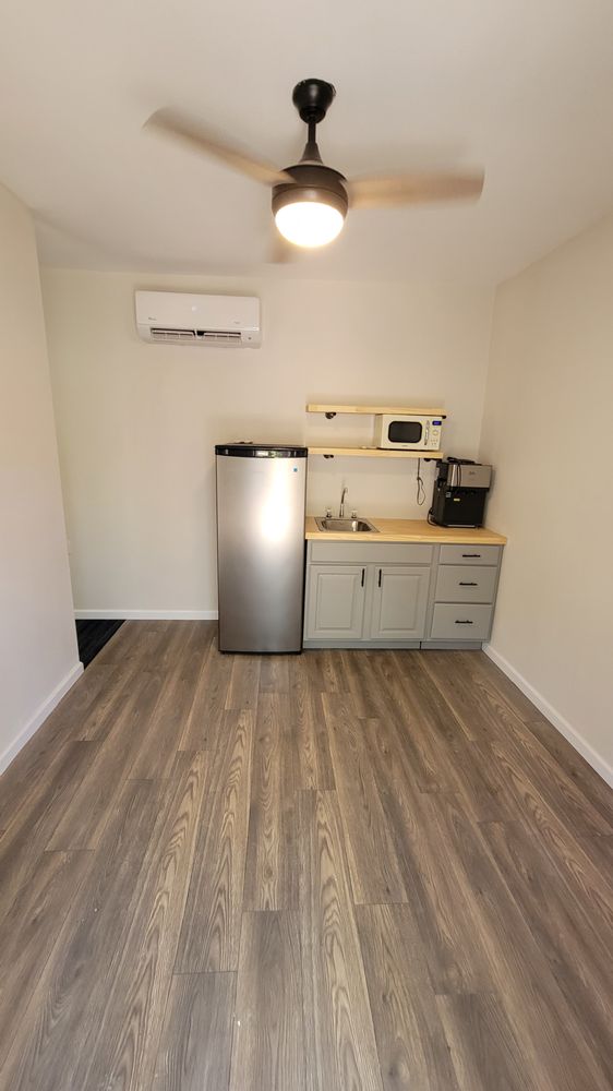 image of business Hillview Remodeling and Design