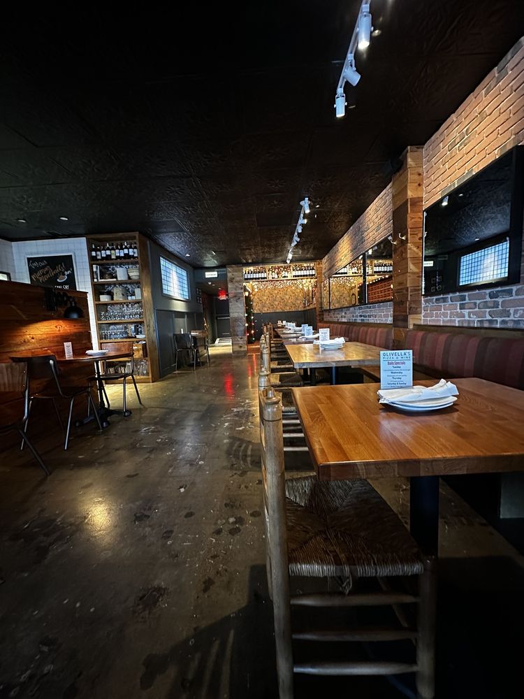 Olivella's Pizza and Wine - Fort Worth