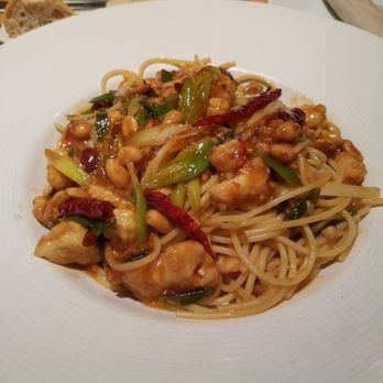 California Pizza Kitchen 70 Photos & 84 Reviews Pizza 1200 California Pizza Kitchen 70 Photos & 84 Reviews Pizza 1200