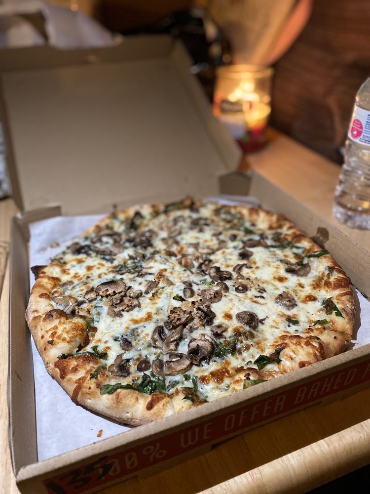 Fat Tomato Pizza