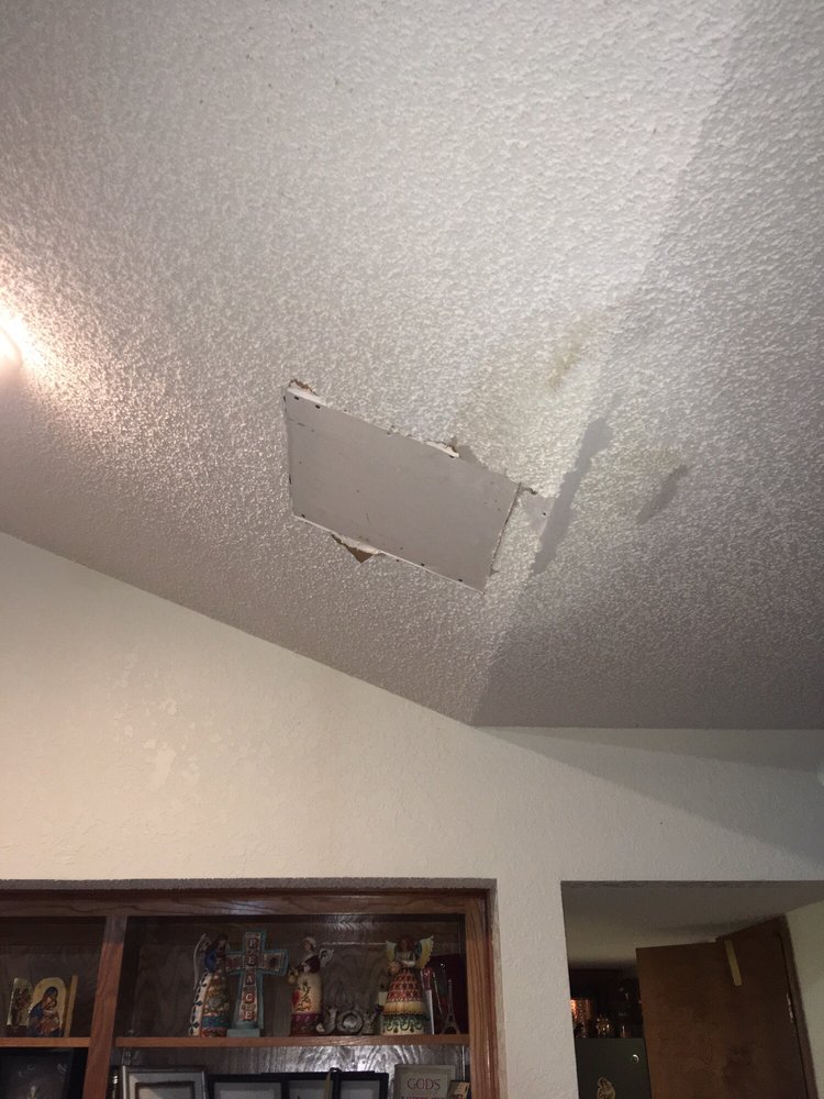 The Yellow Isn T Water Damage It S The Repair Paint And Something