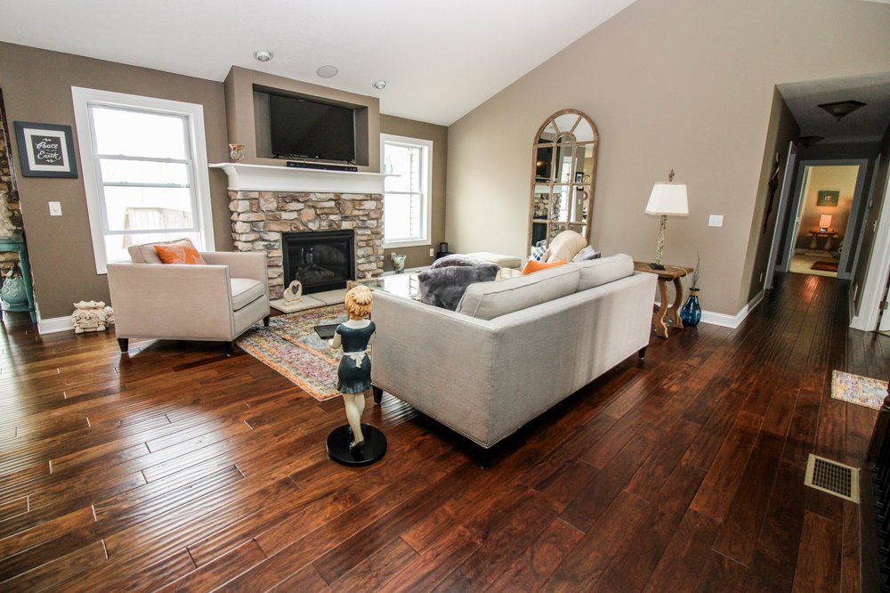 Diane McConaghy Team - RE/MAX Select Realty