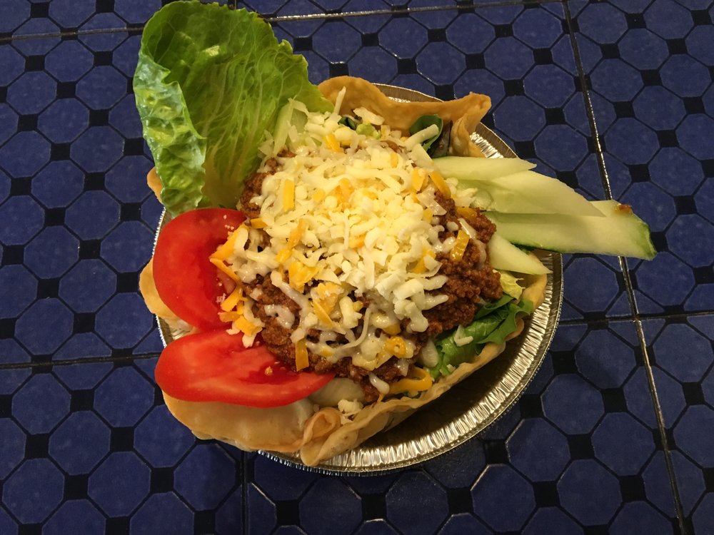 Tres Amigos Mexican Grill