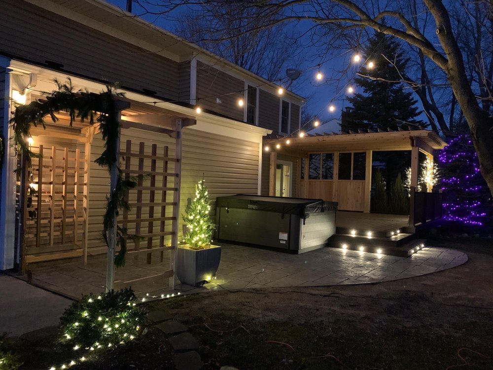 image of business Creative Decks and Finished Carpentry