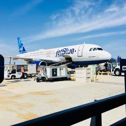 Long Beach Airport 1361 Photos 1725 Reviews Airports 4100 Photo Of Long Beach Airport Ca United States