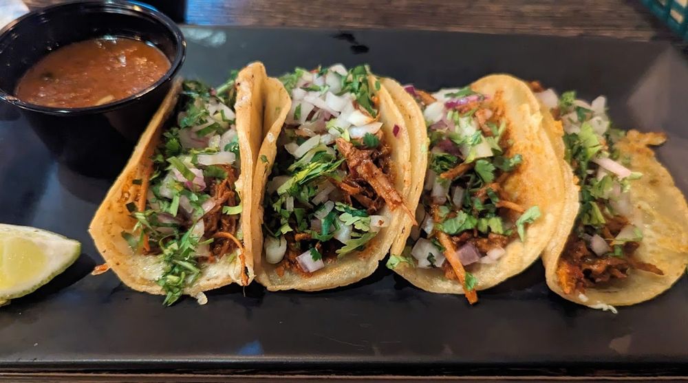 Taco & Chelas