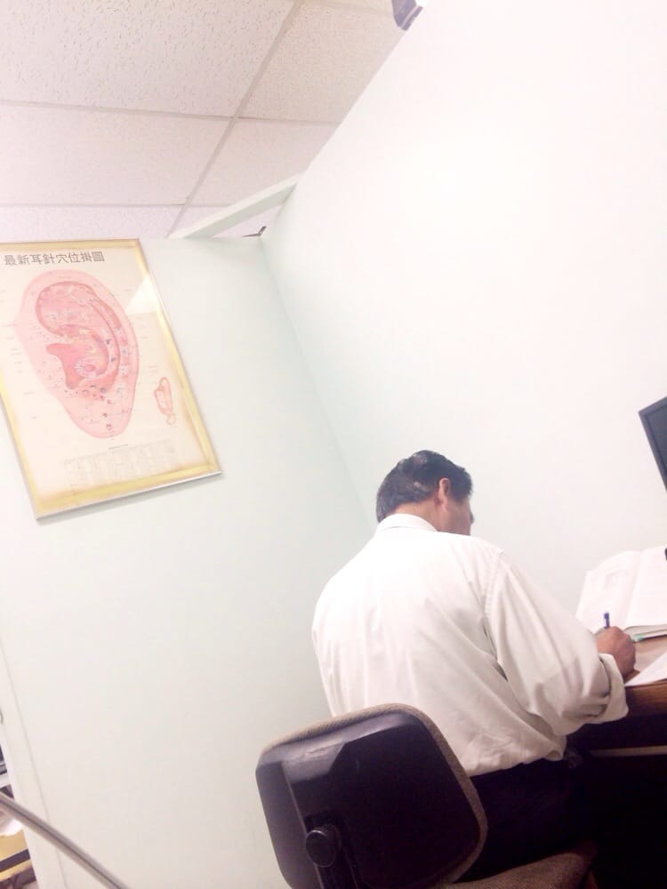 Wong’s Acupuncture Clinic Acupuncture 14259 Brookhurst St, Garden