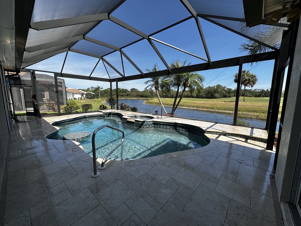 SRQ Pool Cage
