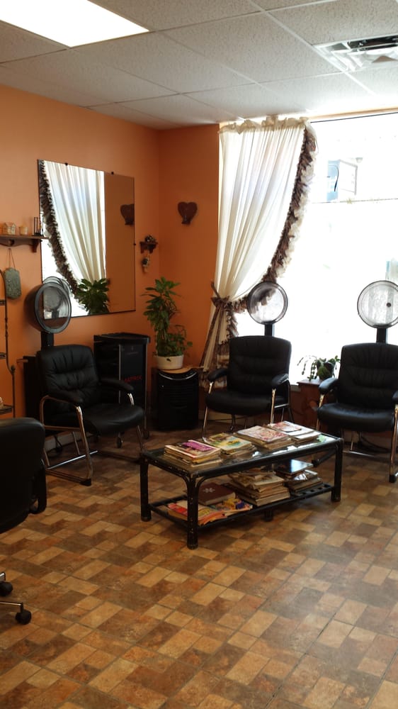 Ellie’s House Of Hair 11 Photos Hair Salons 1114 Colonnades Dr