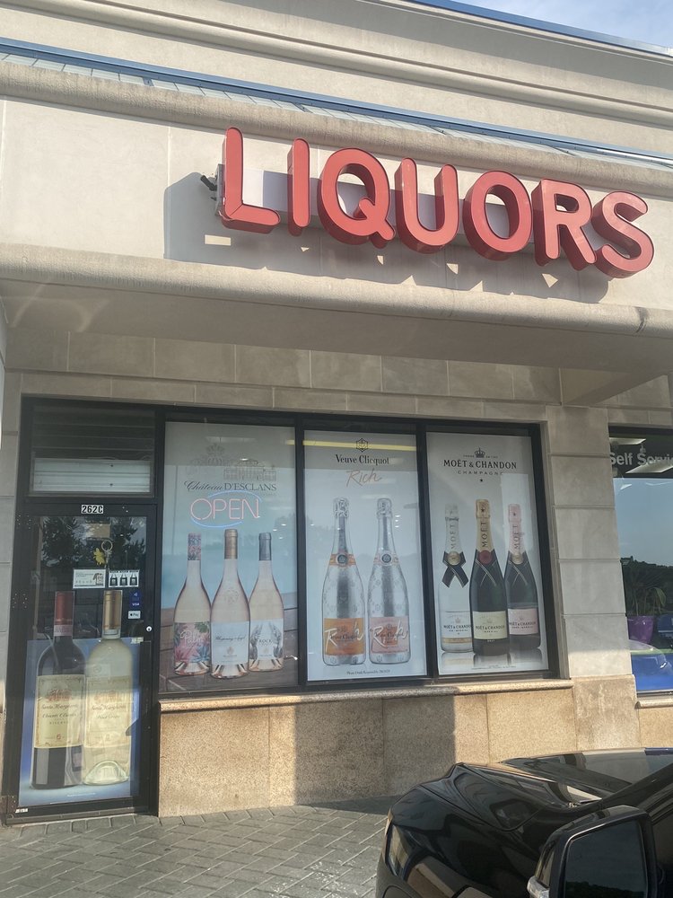 Village Green Liquors