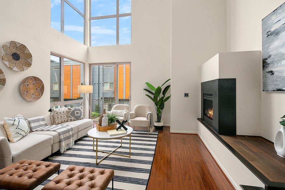 Jessica Dunn - Marketplace Sotheby's International Realty