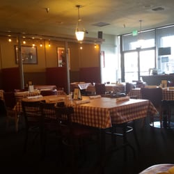 Angelini S Italian Restaurant 45 Photos 102 Reviews Photo Of Angelini S Italian Restaurant Turlock Ca United States Seating