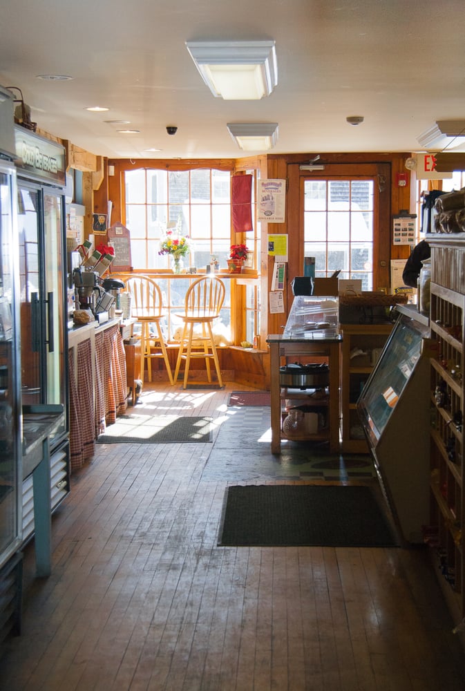 Newfields Country Store 58 Photos & 11 Reviews Convenience Stores