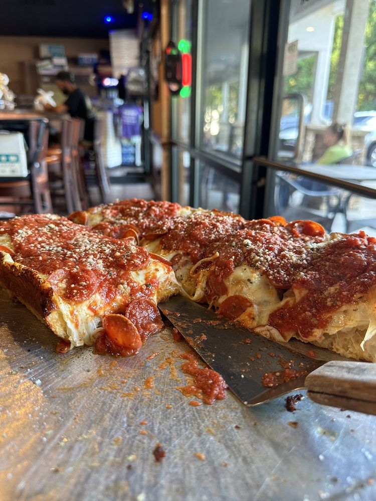 Pellegrino's Trattoria