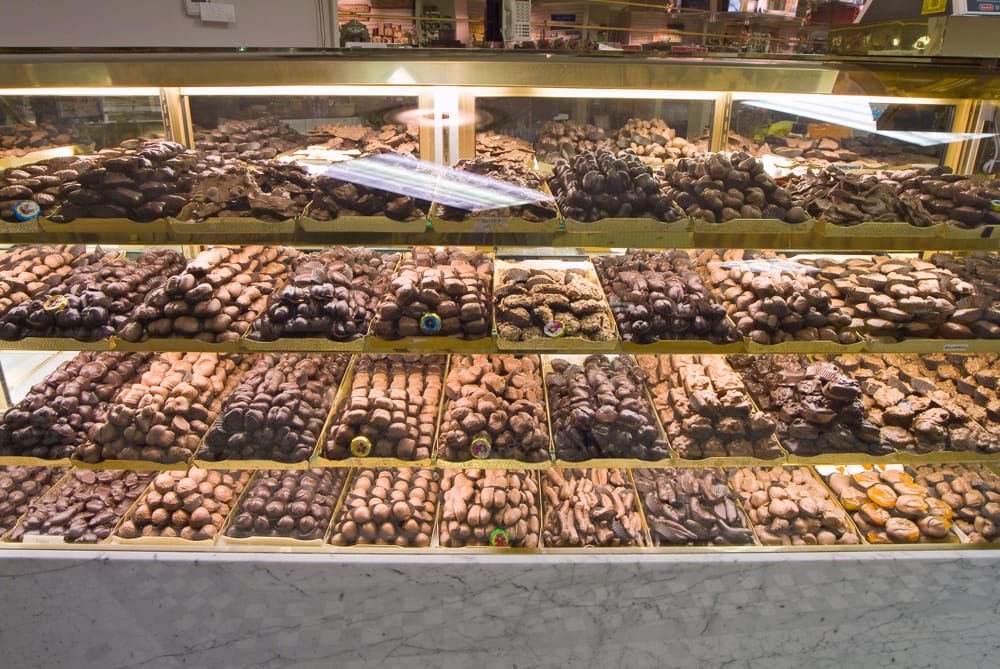 Philadelphia Candies Candy Stores 1449 Boardman Canfield Rd, Youngstown, OH Phone Number