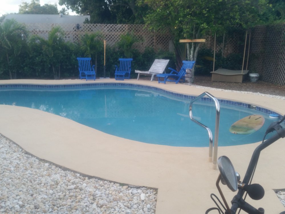 Headwaters Pool Service