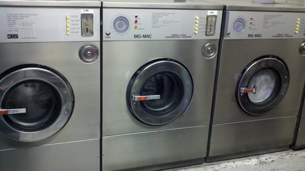 Best Wash Laundromat